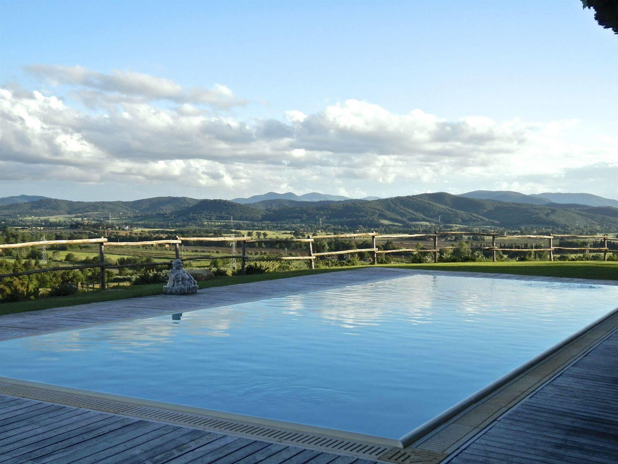 Wine Resort Conti Di San Bonifacio Montemassi Extérieur photo